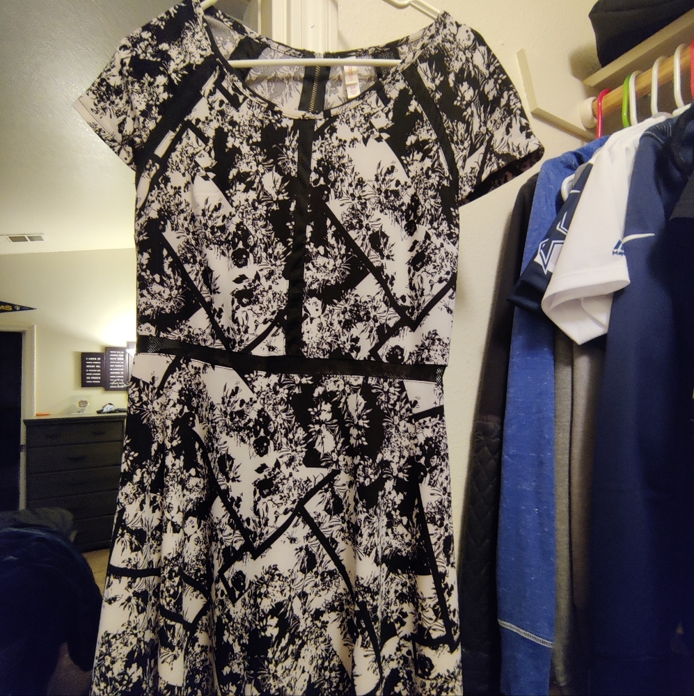 Black and White casual small dress